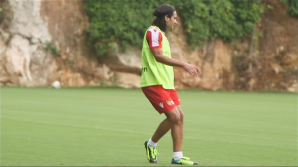 Falcao'dan Manchester United taraftarına teşekkür