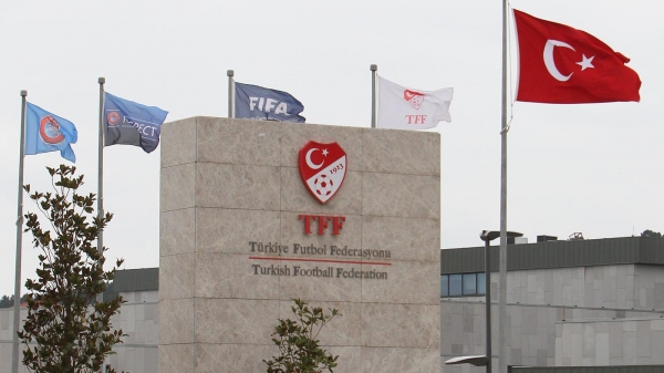 Tribün kapatma cezası kalkıyor