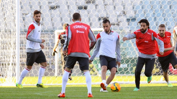 Oğuzhan Özyakup kadrodan çıkarıldı