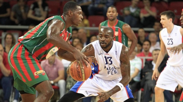 Pınar Karşıyaka ile Anadolu Efes, 4. randevuda