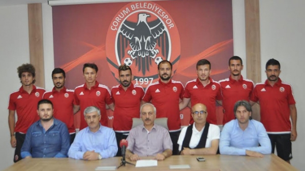 Çorum Belediyespor'da yeni transferler tanıtıldı