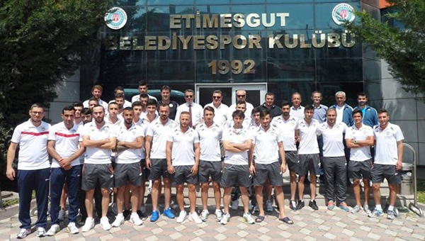 Etimesgut Belediyespor kadrosunu genişletti