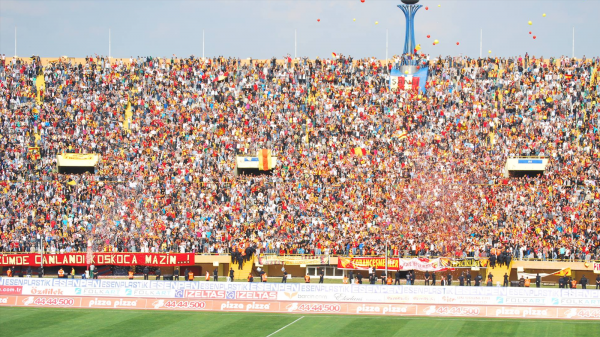 Göztepe Hakan Barış ile anlaşmaya vardı