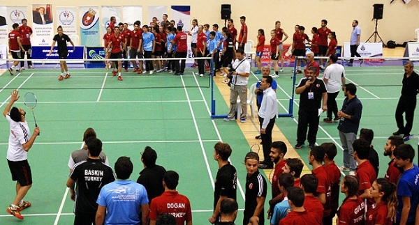 İstanbul'da badminton heyecanı