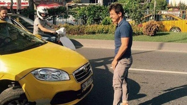 Emre Belözoğlu kaza geçirdi