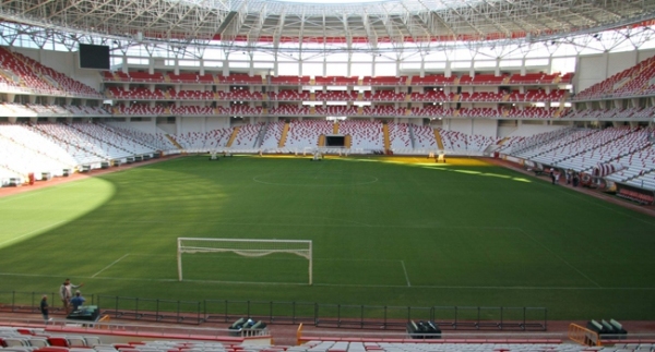 Antalya Arena'nın zeminiyle ilgili açıklama