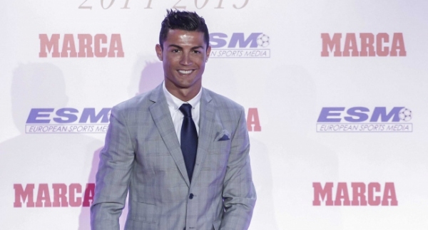 Cristiano Ronaldo tarih verdi
