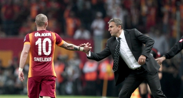 Galatasaray, Sneijder'in sözleşmesini uzattı