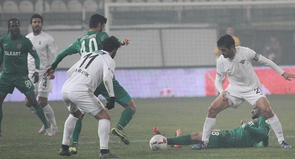 Akhisar'a Karşıyaka sürprizi