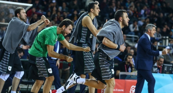 Darüşşafaka 5'te 5 yaptı