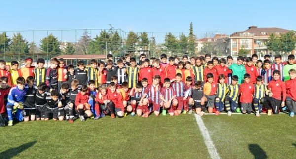 Florya'da anlamlı turnuva