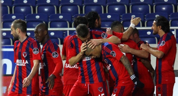 Mersin'de oyuncular maça çıkacak mı?
