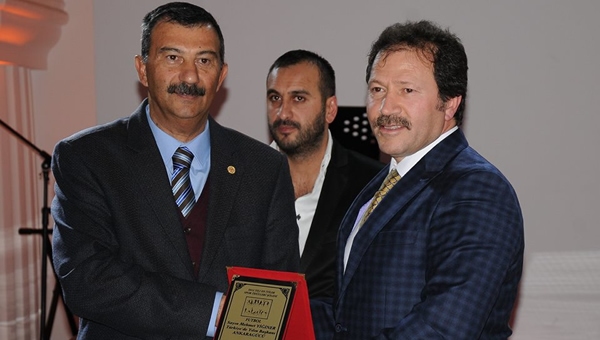 Sporankara, yılın En'lerine ödüllerini verdi