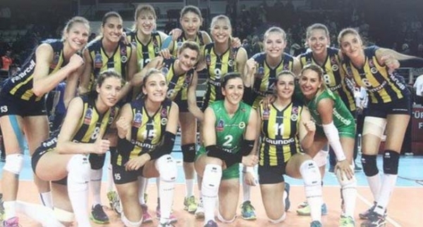 Fenerbahçe Grundig Dörtlü Final'de