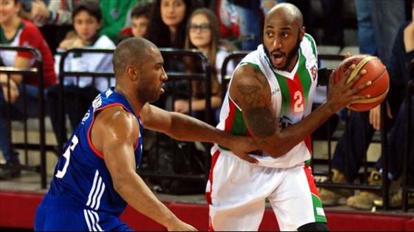 Pınar Karşıyaka - Anadolu Efes: 77-89