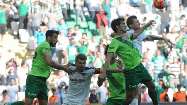 Bursaspor yeni stadındaki ilk yenilgiye üzüldü