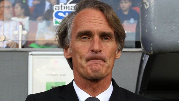 Riekerink: "Oyuncuların maç seçtiği görüşüne katılmıyorum"