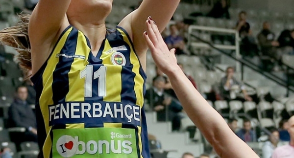 Fenerbahçe'de 2 imza