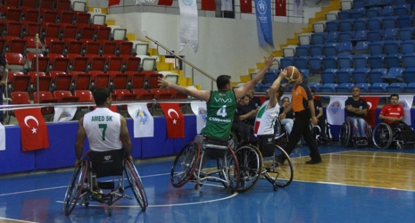 Tekerlekli sandalye basketbolda play-off heyecanı