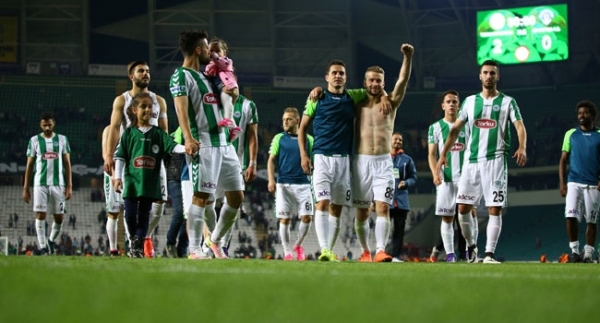 Torku Konyaspor'dan tarihi galibiyet