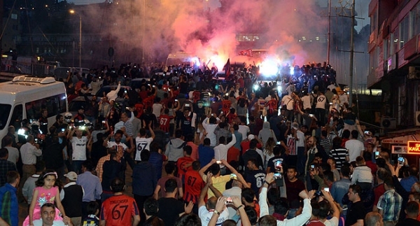 Zonguldak Kömürspor'a coşkulu karşılama