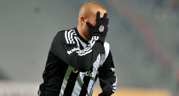 Beşiktaş'ta transfer Gökhan Töre'ye bağlı