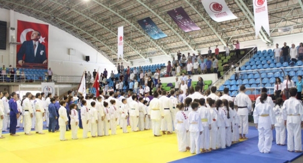 Edirne Uluslararası Judo Turnuvası başladı