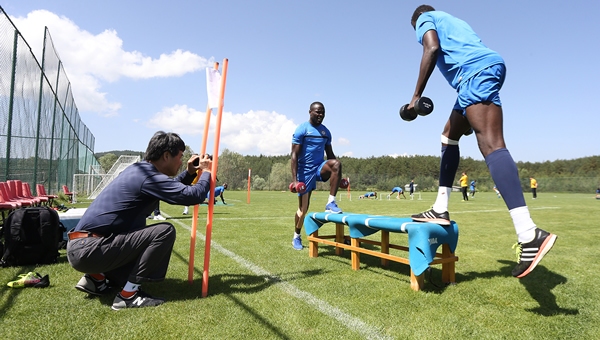 Osmanlıspor'u Çinli turistler bastı!