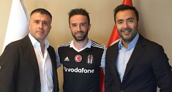 Gökhan Gönül transferi borsaya bildirildi