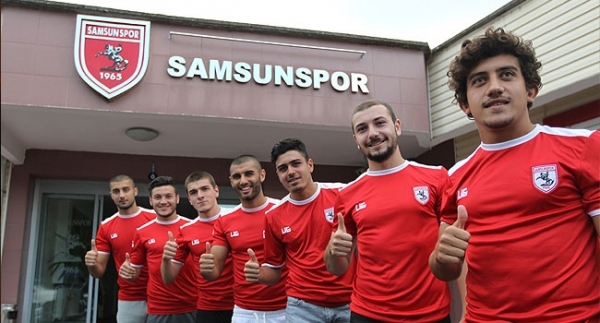 Samsunspor 7 futbolcusunu profesyonel yaptı