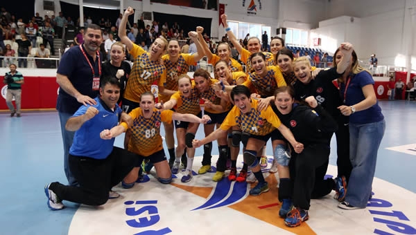 Melekler sezona kupa ile başlamak istiyor...