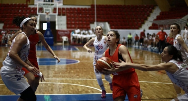 Adana BOTAŞ galibiyetle başladı