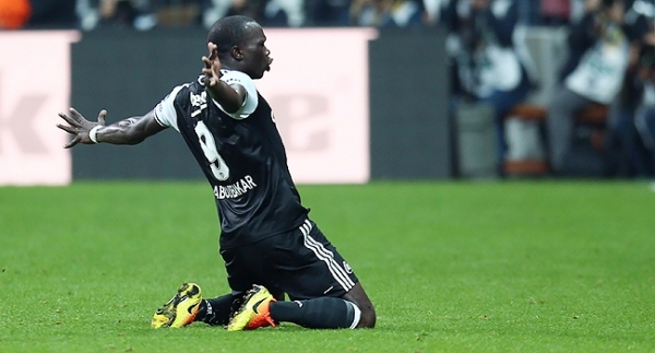 Kartal'dan seriye devam, Aboubakar'dan ilk