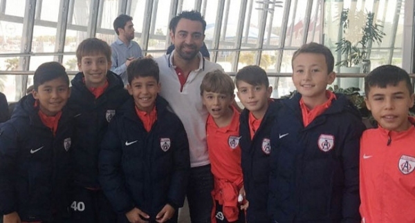 Altınordulu çocuklara Xavi sürprizi