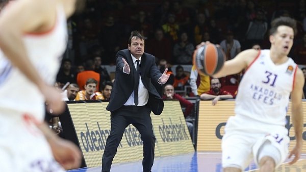 Ergin Ataman: "Euroleague, bize haksızlık yapıyor"