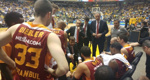 Galatasaray, Yunanistan deplasmanında