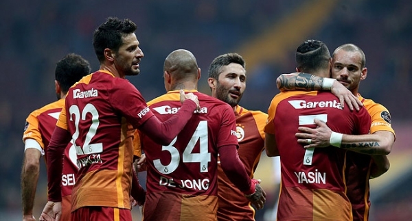 Galatasaray'da kara bulutlar dağıldı