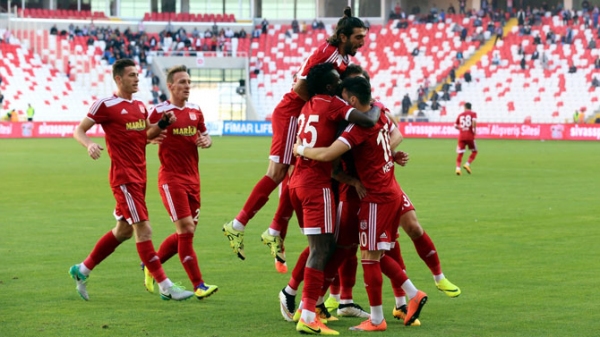 Sivasspor seriyi sürdürmek istiyor..