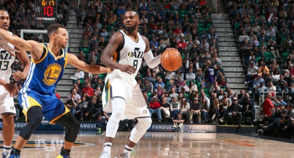 Warriors ilk periyotta fişi çekti