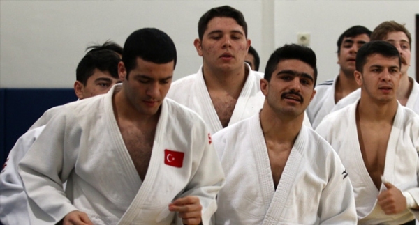 Judoda 10 aylık kamp dönemi