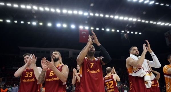 Galatasaray, Sırbistan deplasmanında