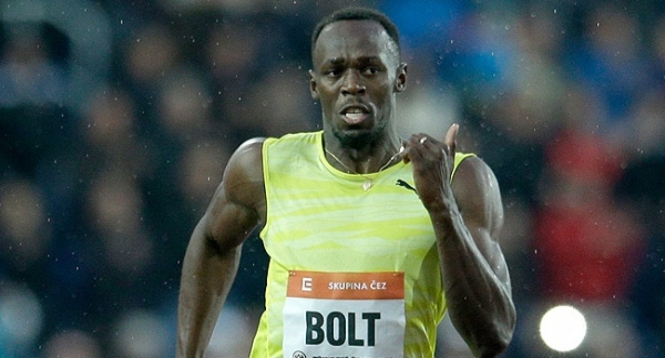 Usain Bolt piste çıkıyor