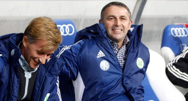 Wolfsburg'un yeni teknik direktörü Jonker oldu
