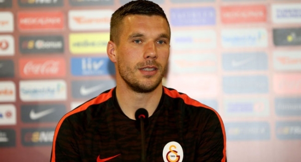 Podolski milli takıma veda ediyor