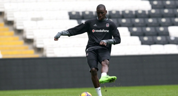 Demba Ba, 678 gün sonra kadroya girdi