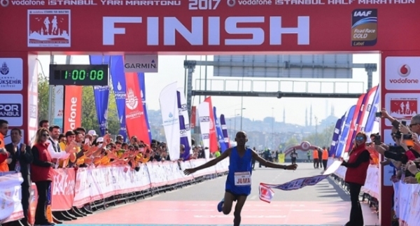 Vodafone 12. İstanbul Yarı Maratonu sona erdi