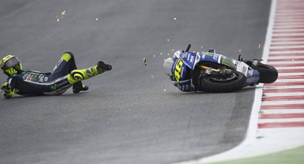 Rossi kaza geçirdi