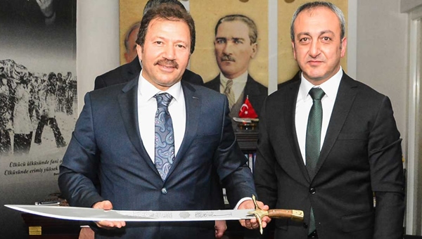 Yiğiner, MHP Ankara İl Başkanlığı'nı ziyaret etti