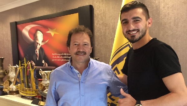 Ankaragücü, golcüsü ile sözleşme uzattı