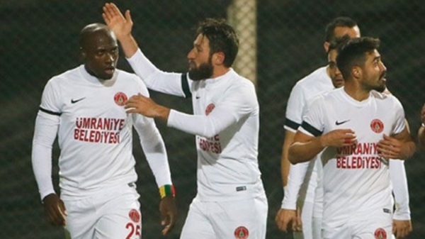 Manisaspor, Ali Kuçik ve Beleck'in peşinde